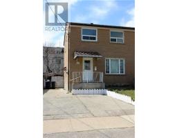 60 BERGEN Road, Toronto, Ontario